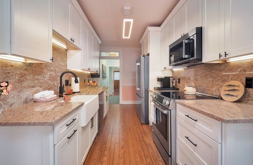 Morehead City Condo | Waterfront walks to downtown Beaufort! Wild horses, Global boats, Luxury sunsets