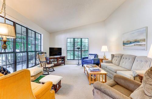Athens House | Waterfront Wheeler Lake Home w/Furnished Deck
