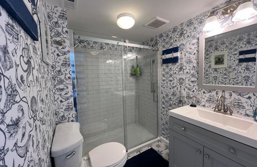 Coinjock House | Waterlily Waterside Cottage on the Intracoastal with Game Room