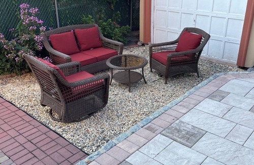 Bergenfield House | Welcome to a comfortable, fully furnished 2-bedroom home located mins from NYC