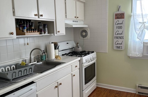North Cape May House | Welcome to Adria Bayside Cottage