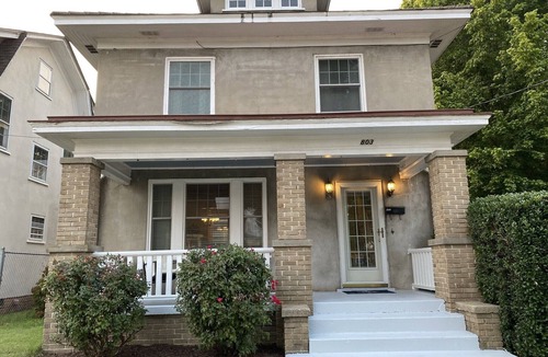 Elizabeth City House | Welcome to "Anchors Away"