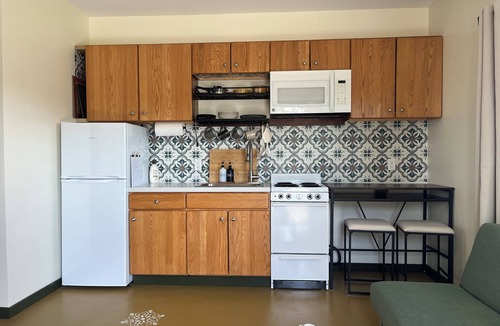 Burnips Apartment | Welcome to Benison Place, a peaceful all inclusive 1-bedroom apartment with WiFi