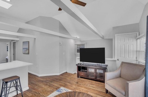 Manasquan Apartment | Welcome to Manasquan Beach 2 - Steps to the Sand