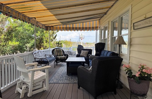 Gold Coast House | Welcome to OCNJ’s premier beachfront location, 3 bedroom 2 bath, sleeps 8!