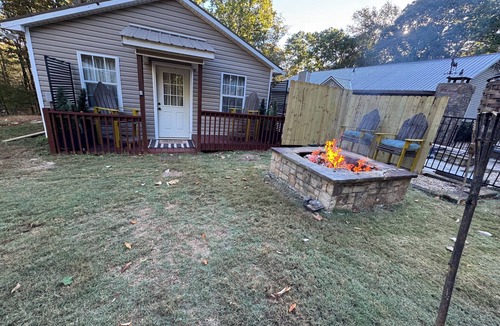 Dahlonega House | Welcome to "The Luxury Holiday House"!