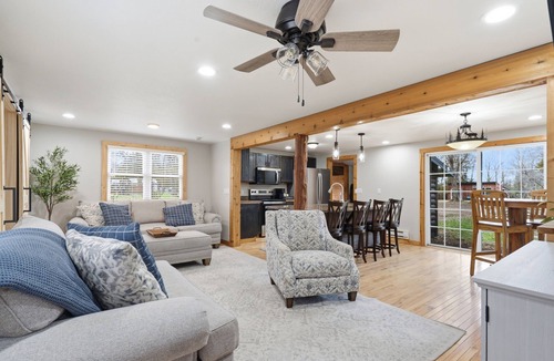 Cedar Falls Cabin | Welcome to Turkey Ridge Cabin Sitting on 12 Acres in Cedar Falls, IA