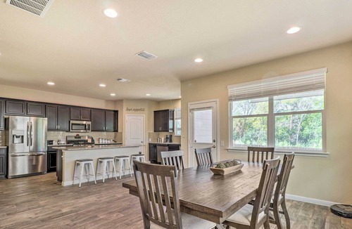 Pflugerville House | Welcoming Pflugerville Home ~ 13 Mi to Austin