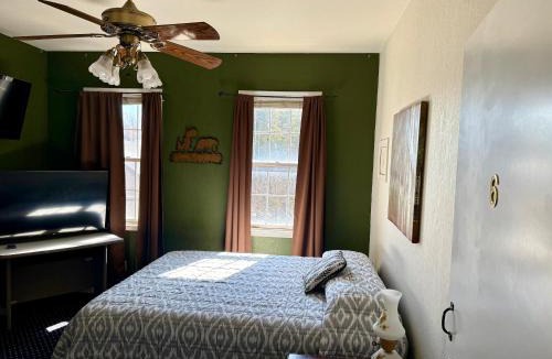 Spillville Hotel | Wenzil Taylor Building