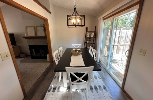 West Omaha House | West Omaha Townhome for Rent!
