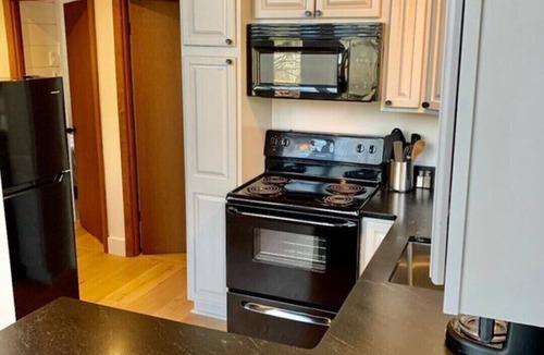 Front Royal Cabin | Whiskey Hill Cabin a mountain escape in Virginia wine country