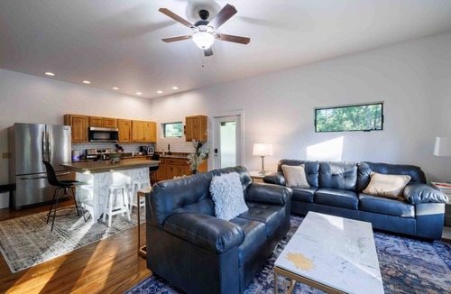 Valley Head Apartment | Whispering Pines at Buena Vista Bluffs