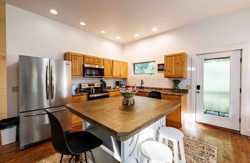 Valley Head Apartment | Whispering Pines at Buena Vista Bluffs