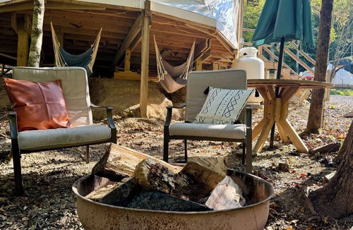Cosby Apartment | Whispering Waters: Dome Getaway