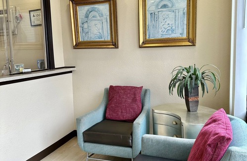 Elizabeth City Hotel | Whistling Pines - Daily & Extended Stay, Elizabeth City