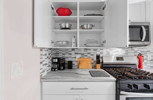 Woodstock House | White Lantern Cottage DwtnWdsk