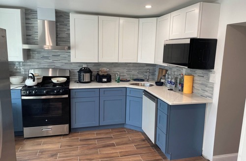 Rahway House | Whole House in Rahway, NJ 4BR 3BATH Near EWR