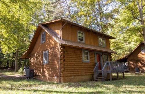 Spotsylvania Cabin | Wilderness Resort 2-level Presidential log cabins make the perfect getaway!