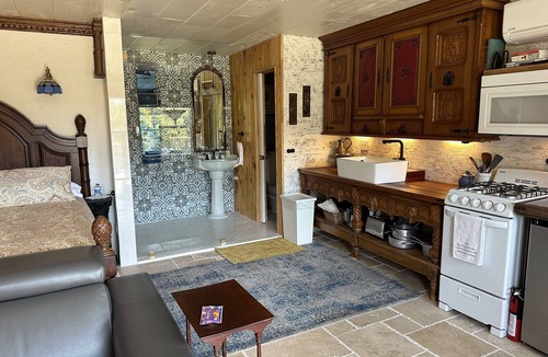 Mentone Cottage | Wilderness Country Inn: Italy