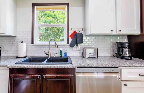 Franktown House | Wilderness Haven with Hot Tub in Franktown