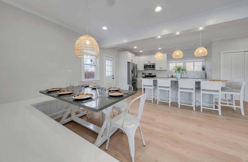Wildwood House | Wildwood - 7BR Beach House, Game Room & Parking