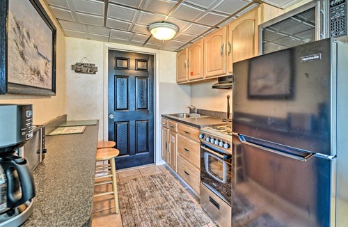 Green Creek Condo | Wildwood Crest Beachfront Home w/ Shared Pool!