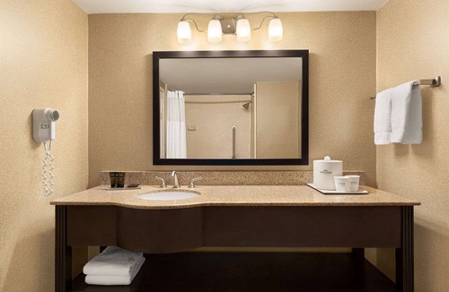 Wilmington Hotel | Wingate by Wyndham - Wilmington
