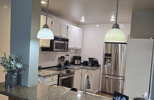 Downtown Omaha House | Wonderful 2-bedroom house in Omaha perfect for your getaway