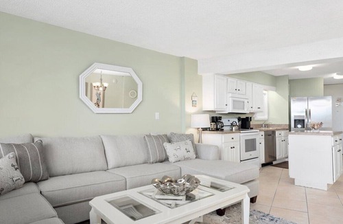 Midtown Ocean City Condo | Wonderful 2 BR 2 BA Condo in an Oceanfront Building with Pool!