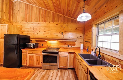 Gober Cabin | Wood Cabin in the wilderness at Bonham, Texas