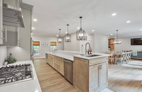 Leesburg House | Wooded Home + Cottage - newly remodeled w/WIFI, close to wineries!