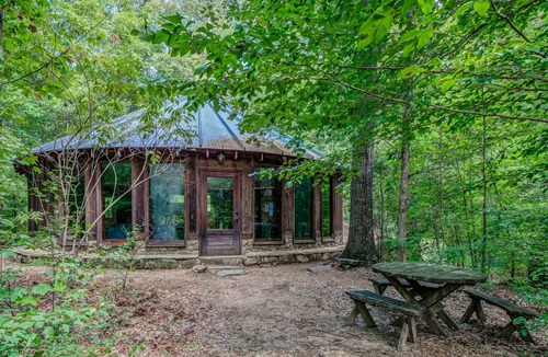 Talking Rock House | Wooden Yurt at Kaluna Farm Retreat