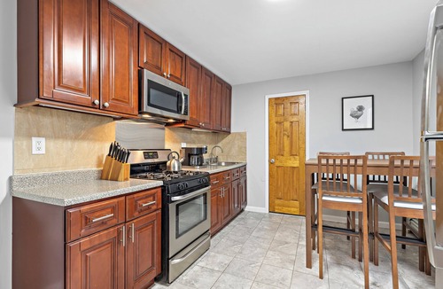 Union City Condo | Work and Relax 1BR Condo 15 Min from NYC