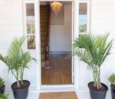 Tilghman Hotel | Wylder Hotel - Tilghman Island
