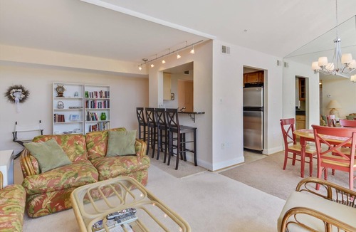 Caine Woods Condo | XPLORIE ACTIVITIES & LINENS INCLUDED*! Nicely Updated 2 BR/2 BA Condo in Quiet North Ocean City Neighborhood