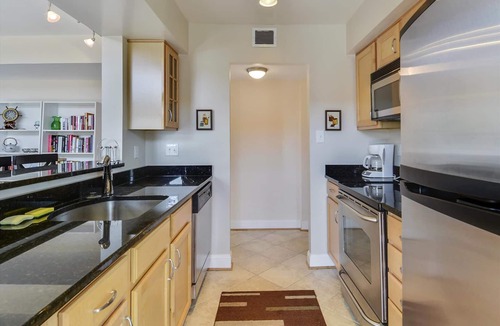 Caine Woods Condo | XPLORIE ACTIVITIES & LINENS INCLUDED*! Nicely Updated 2 BR/2 BA Condo in Quiet North Ocean City Neighborhood