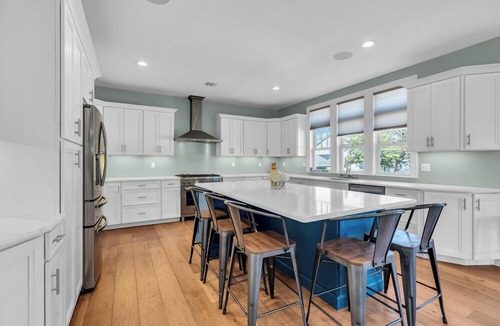 Point Pleasant Beach House | YAL313 | Open Concept Luxe Home, 7BR 5.1 ba, private pool, outdoor kit & more by Shore Points