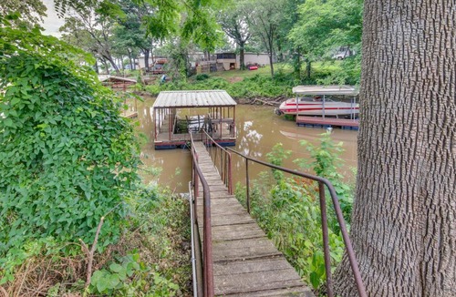 Grove House | Yard + 15' Boat Slip: Waterfront Grove Getaway