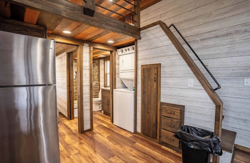 Alexander City House | Yellowhammer by Wind Creek
