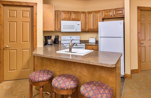 Hanover Condo | Your Dream Getaway - Perfect Homey Condo Resort