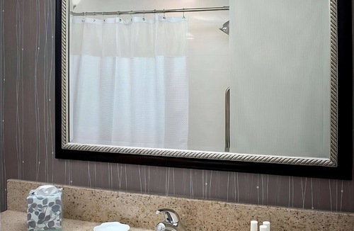 Tinton Falls Hotel | Your Gateway to Jersey Shore Adventures! Pet Friendly Property with Starbucks!