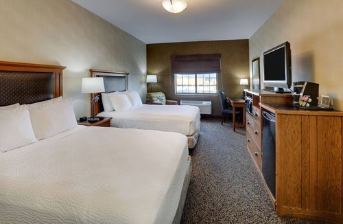 Sioux City Hotel | Your Historic Oasis in Sioux: Rustic Rooms with Hot Breakfast | 2 Units