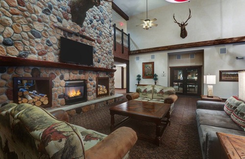 Sioux City Hotel | Your Historic Oasis in Sioux: Rustic Rooms with Hot Breakfast | 2 Units