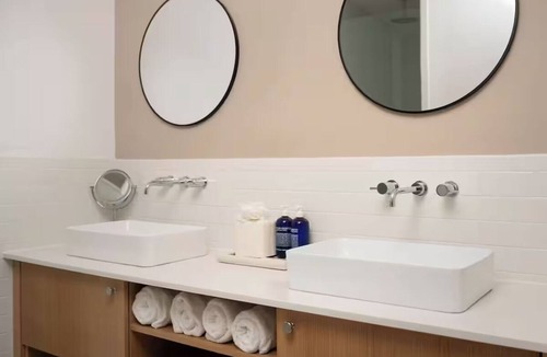 Long Branch Hotel | Your Relaxing Getaway: Spacious & Well-Appointed Rooms Ideal for Couple Stay