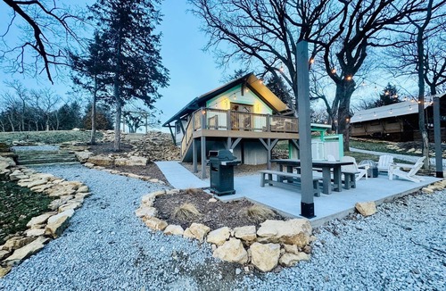 Ashland RV Rental | Zen Den - Canvas Tent | 1 Bed, 1 Bath