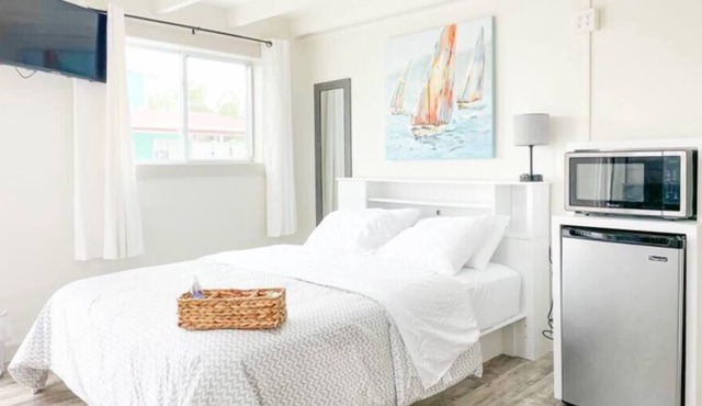 05. Charming one-bedroom resort with pool