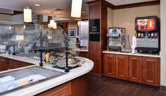 1 Bedroom | Free Breakfast + Shared Pool & Hot Tub