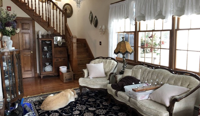 10 BR/11 BA Victorian with Heated Pool