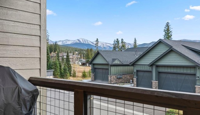 106 Homestead Loop in Fraser