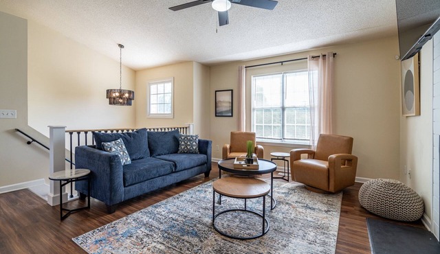 15min to LakePoint! 4BR Retreat w/Weekday Special